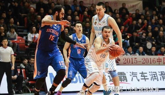 新疆球员爆料新闻最新,揭秘新疆足球圈幕后真相